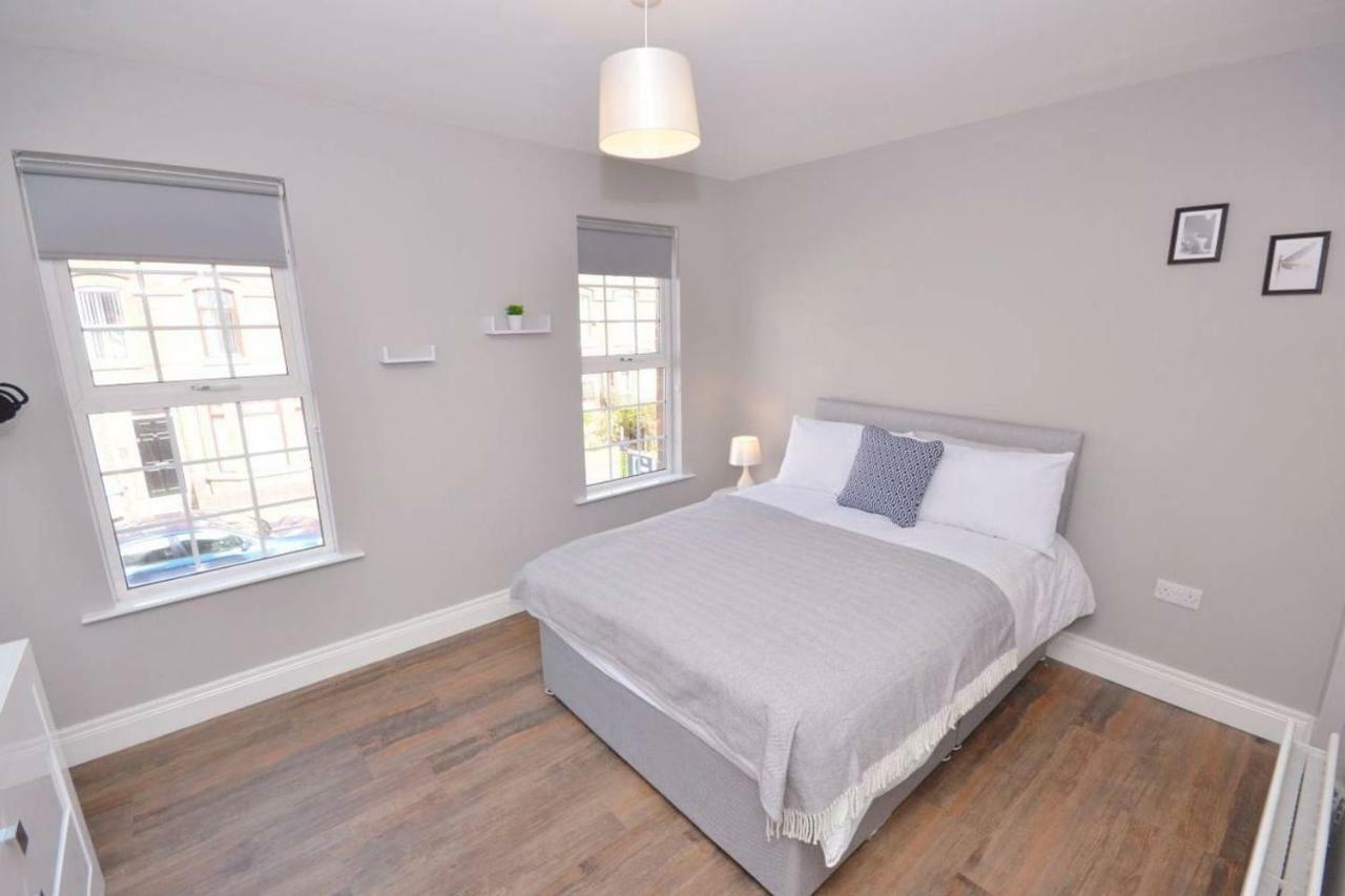 Queens Quarter Townhouse 2 Belfast Esterno foto